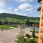 Hotel Vysche Neba